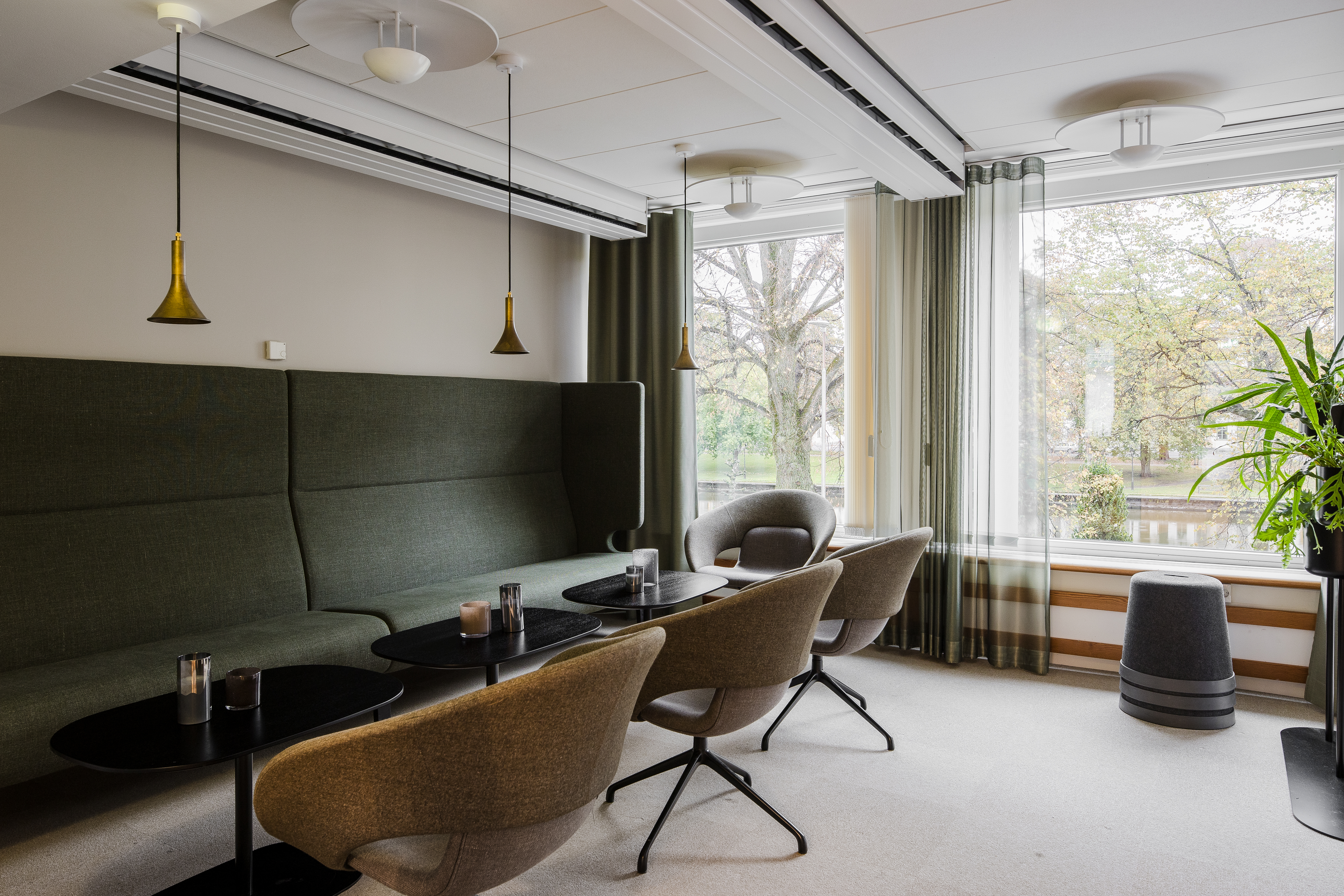 Interiörbild av Sparbanken Lidköpings personalrum